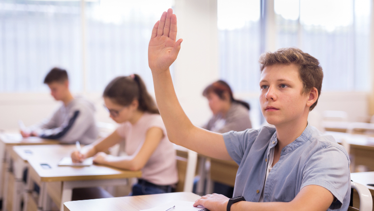 Опрос российских школьников: ученикам не хватает уроков предпринимательства в школах
