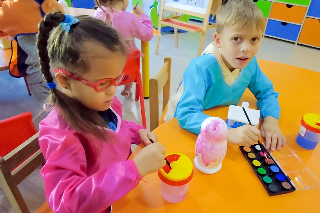 Образовательная экспедиция СОТ в Турцию: творческие занятия в детском саду «Лимпопо»
