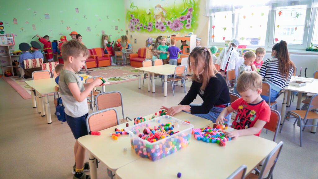 Образовательная экспедиция СОТ в Хабаровский край: проведение занятия в детском саду «Семицветик»