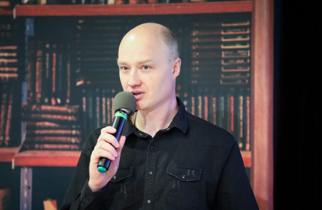Итоги Конкурса «Страна Читалия 2022»: Андрей Дорогавцев на церемонии награждения