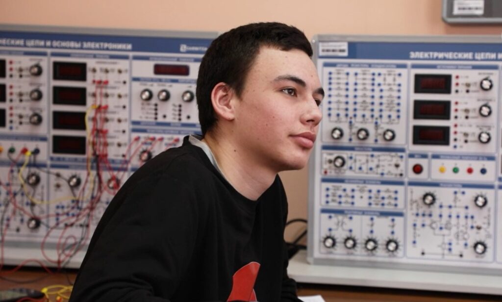 Образовательная экспедиция СОТ в Республику Хакасия: студент Черногорского горно-технического техникума